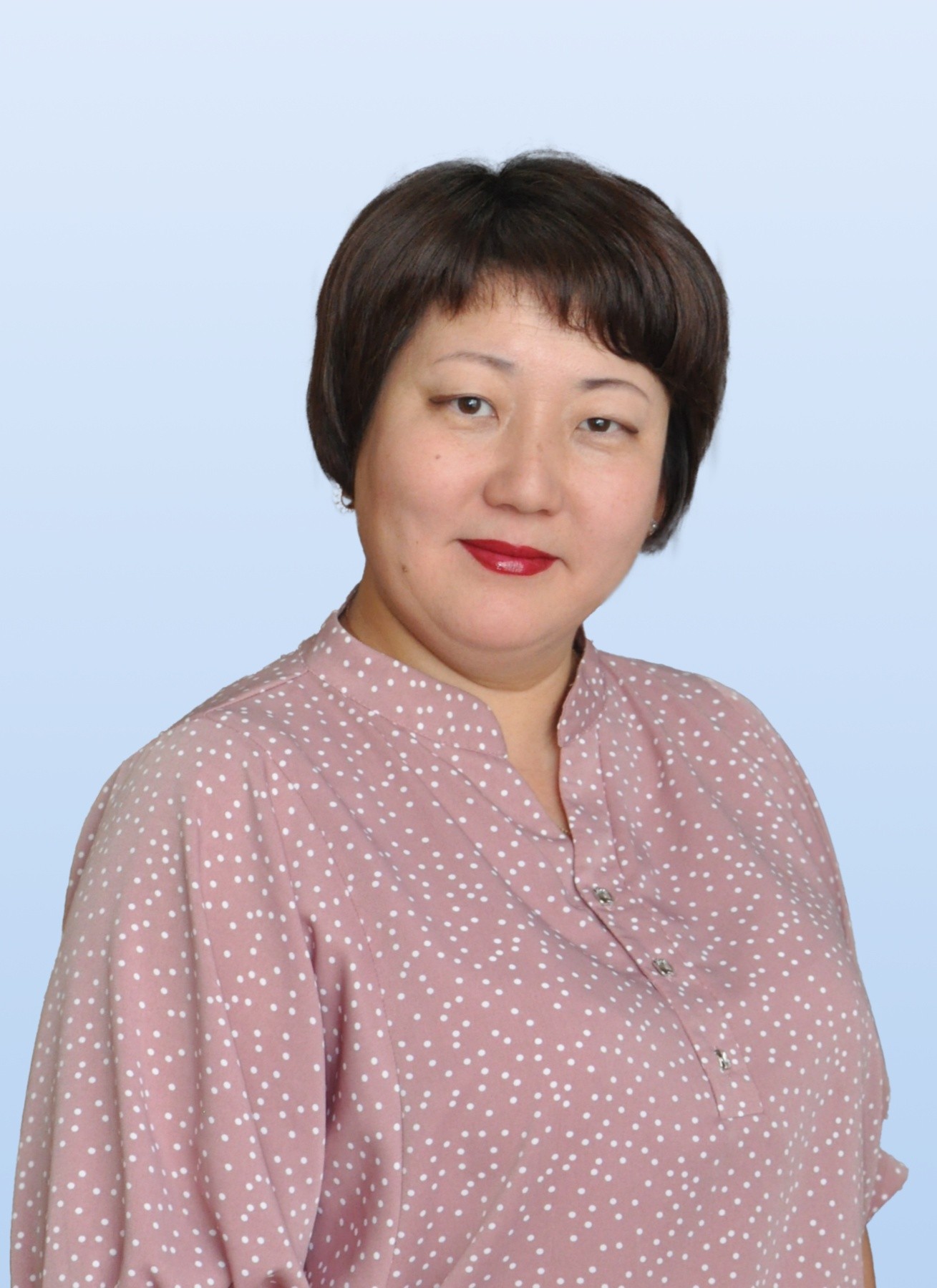 Ли Ольга Николаевна.